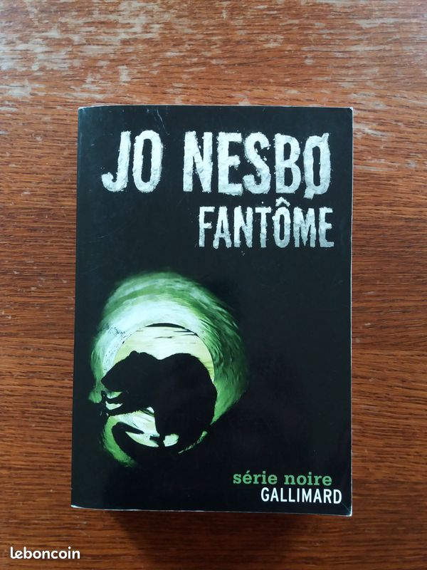 Livre de JO Nesbo "Fantôme" (image 1)