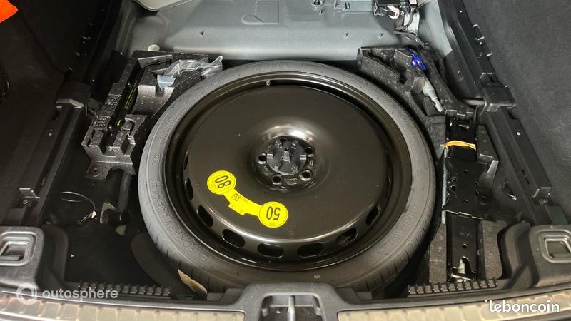 Volvo V60 B4 197ch Plus Style Dark DCT 7 (image 27)