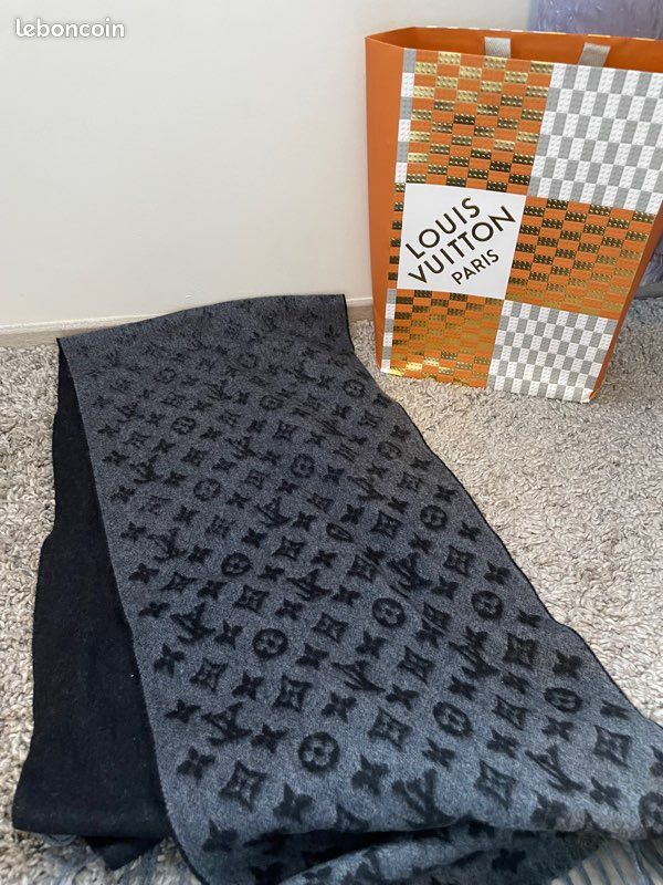Écharpe Louis Vuitton (image 2)