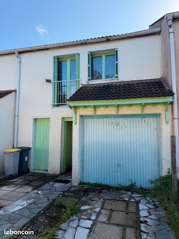 Maison 5 pièces 100 m² · à Jouy-le-Moutier · 100 m² · 267 000 €