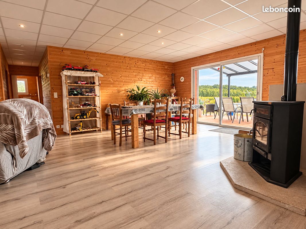 Maison 3 pièces 134 m² · à Bourg-Charente · 134 m² · 310 000 €