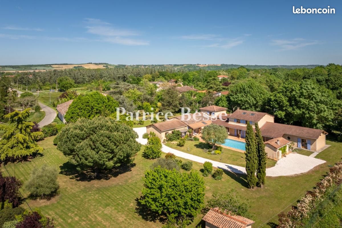 Maison 19 pièces 395 m² · à Montauban · 395 m² · 699 000 €