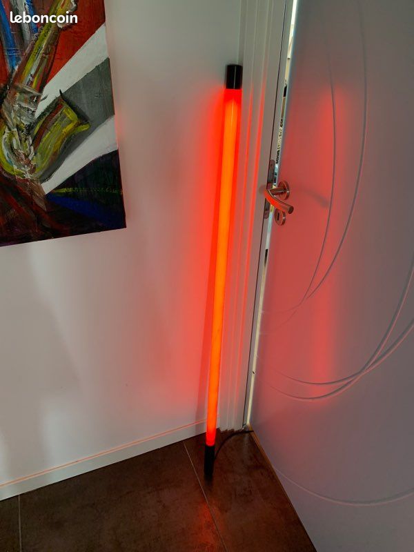 Néon rouge (image 1)
