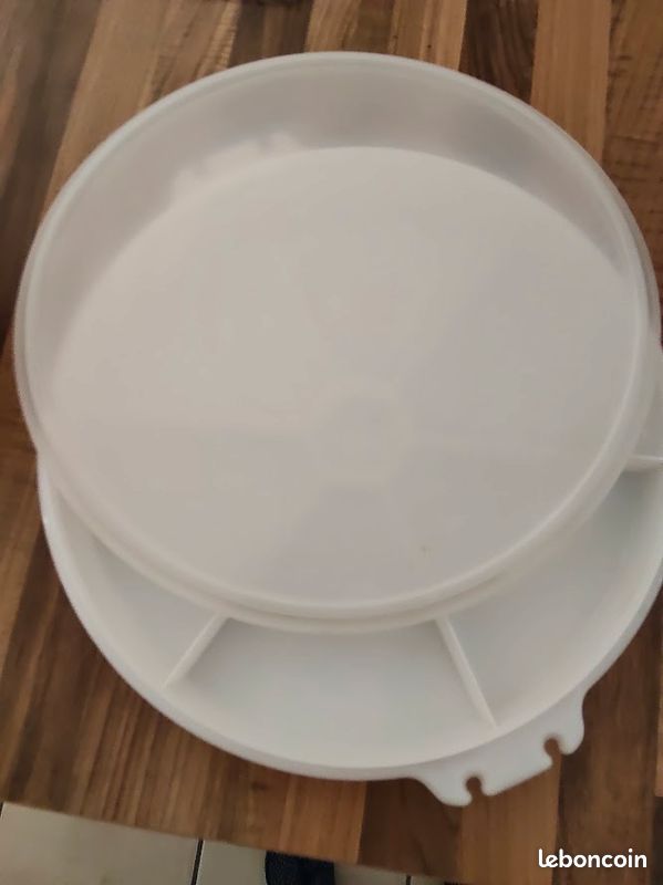 2 plats tuperware (image 3)