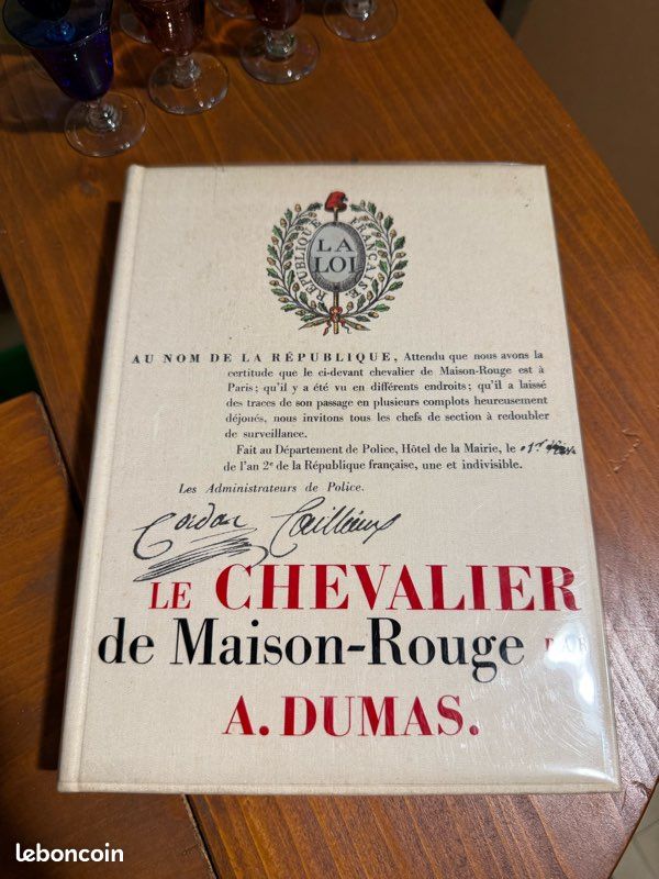 Livre vintage Le chevalier de Maison-rouge d’Alexandre Dumas (image 1)