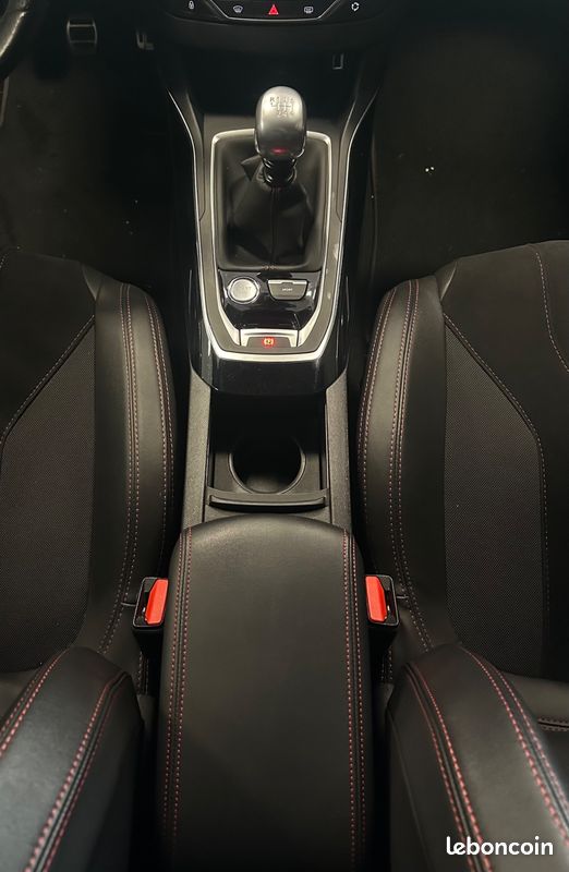 PEUGEOT 308 GTI 1.6 THP 270 by Peugeot Sport (image 24)