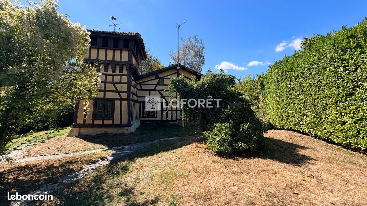 Maison 6 pièces 152 m² · à La Neuville-aux-Bois · 152 m² · 139 500 €