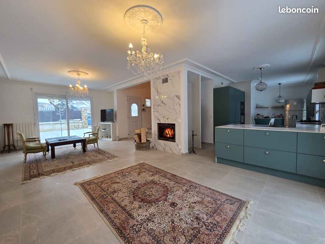 Maison 8 pièces 154 m² · à Pontault-Combault · 154 m² · 500 000 €