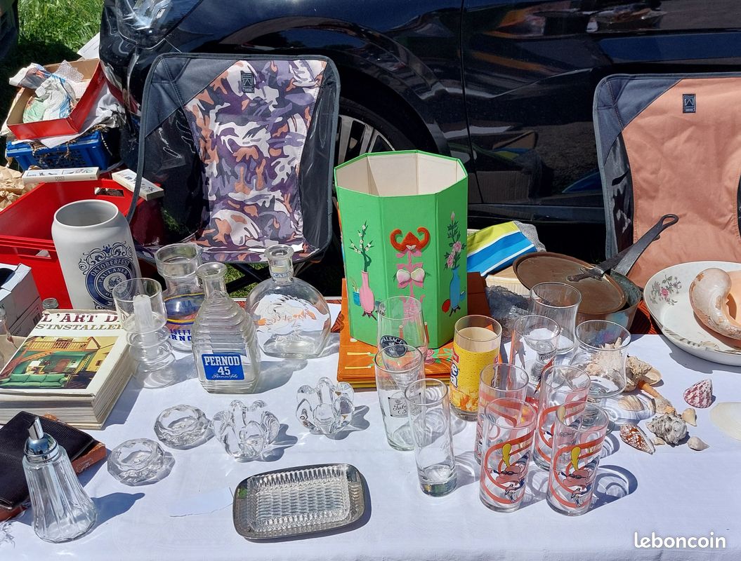 Carafes bouteilles etc (image 11)