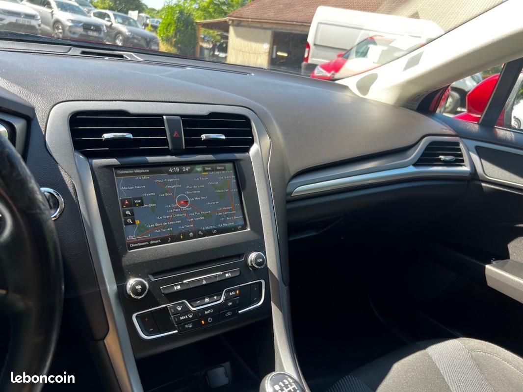 Ford Mondeo 2.0 TDCi 150 Titanium (image 17)