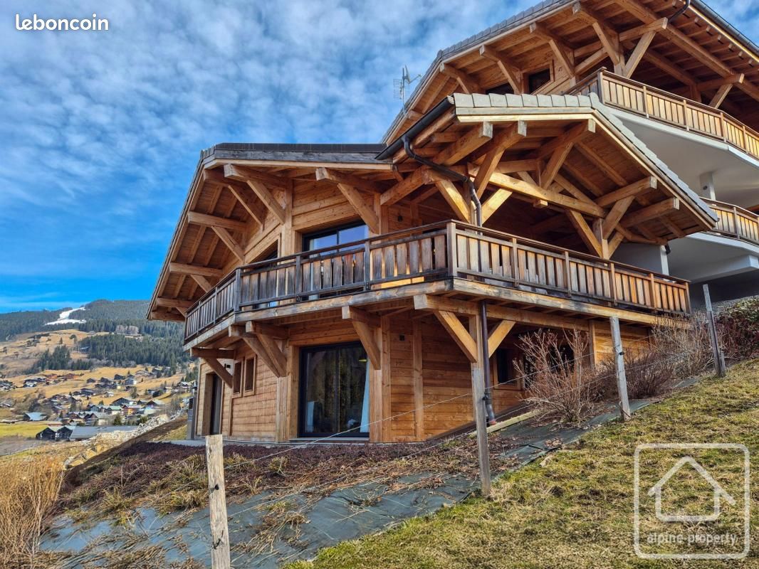 Maison 5 pièces 128 m² · à Châtel · 128 m² · 1 150 000 €