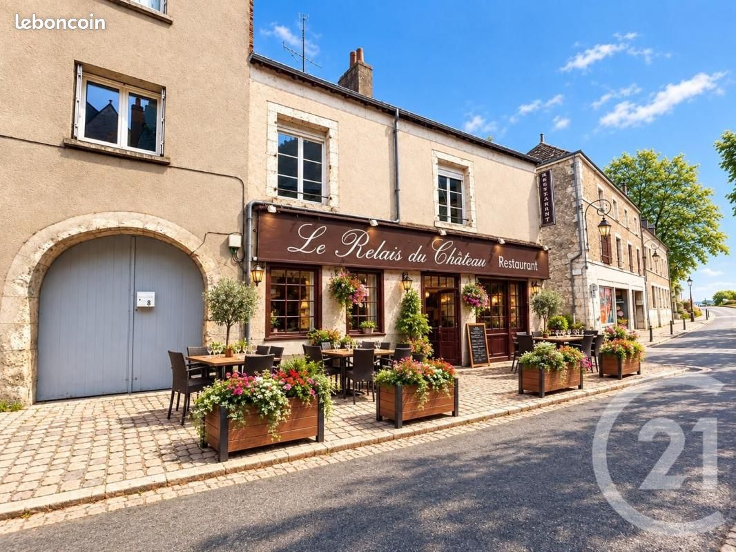 Maison 9 pièces 296 m² · à Beaugency · 296 m² · 168 000 €