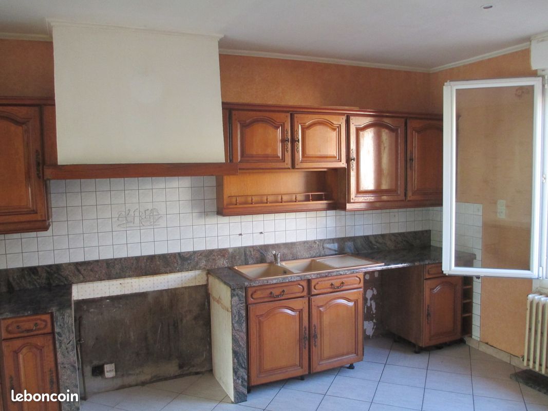 Maison 7 pièces 160 m² · à Lamarche · 160 m² · 765 €