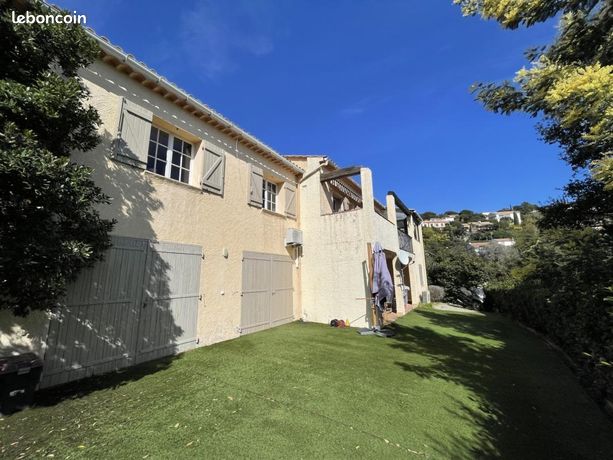 Villa 9 pièces 170 m²
