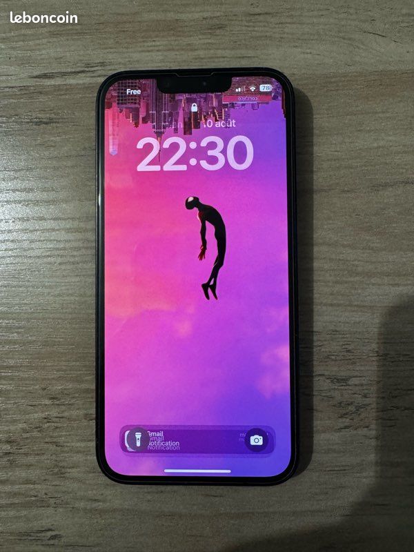 IPhone 14 (image 3)