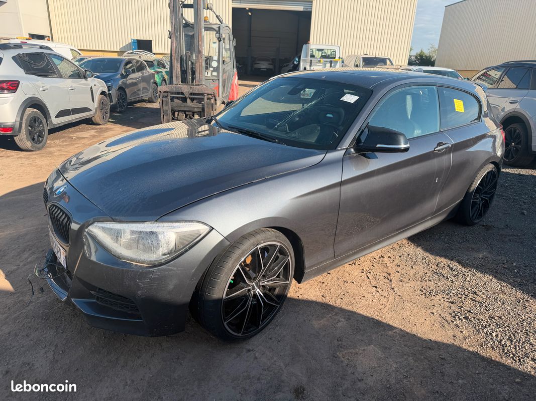 BMW m135i boite auto m performance 320 ch (image 1)