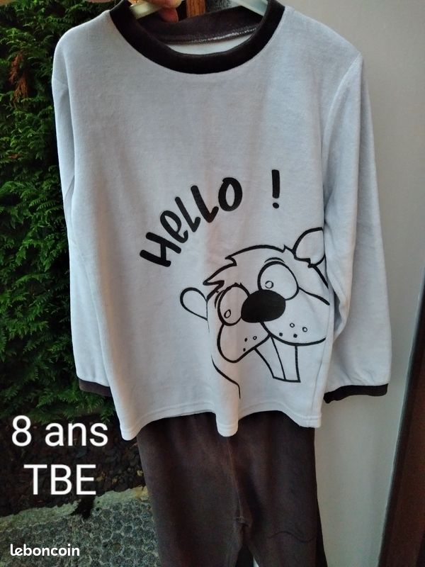 Pyjama en velours pour garçon T. 8 ans en très bon état (image 1)