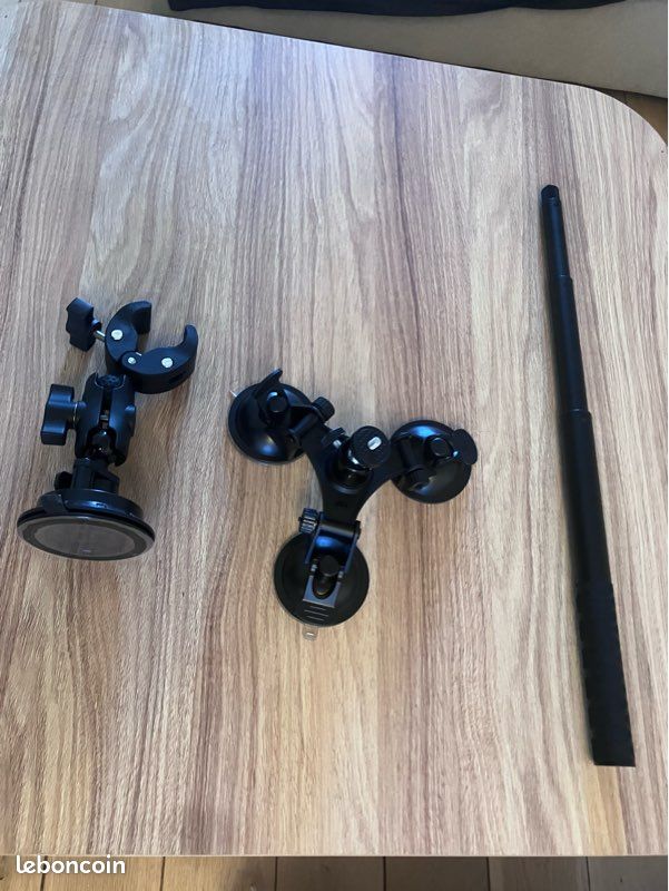 Kit accessoires voiture et supports pour camera insta360 (image 1)