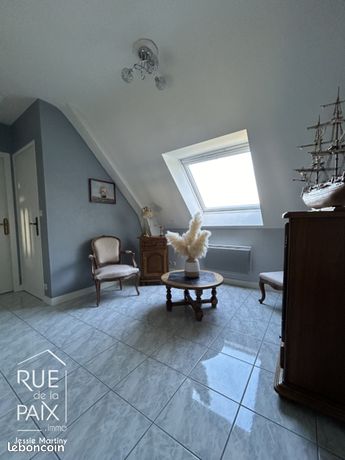 https://img.leboncoin.fr/api/v1/lbcpb1/images/68/8e/12/688e12471231478a3979be3d489000f478ac65a4.jpg?rule=ad-image