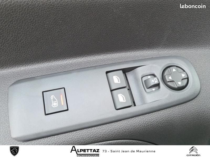 Citroen Berlingo Van DANGEL 4X4 Taille M Diesel 130ch EAT8 Pack Premium Connect (image 16)