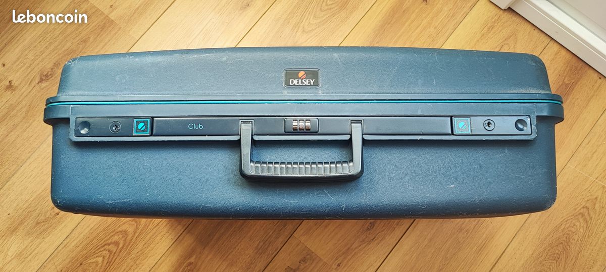 Valise Delsey Club rigide et Vanity assorti (image 6)