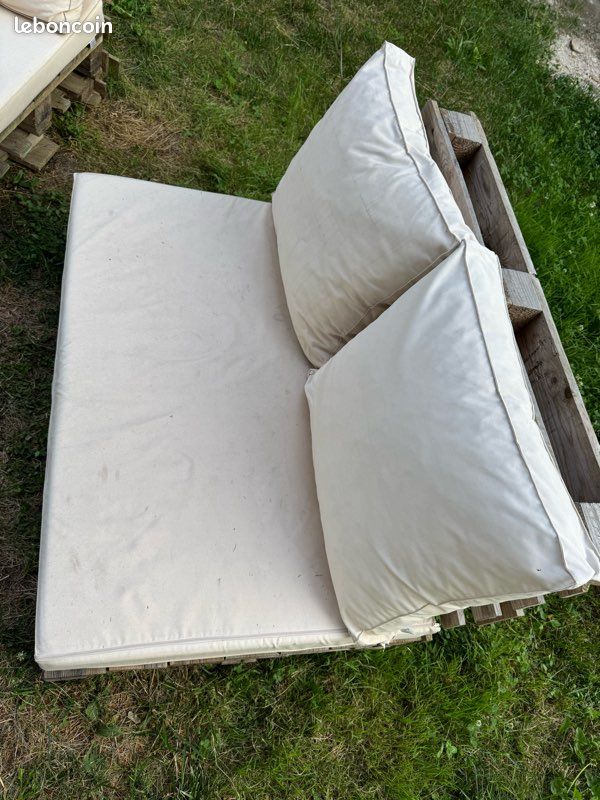 Banquettes extérieures en palette (image 5)
