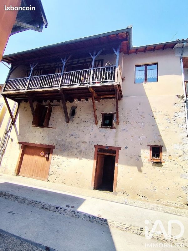 Maison 6 pièces 160 m² · à Aspet · 160 m² · 105 000 €