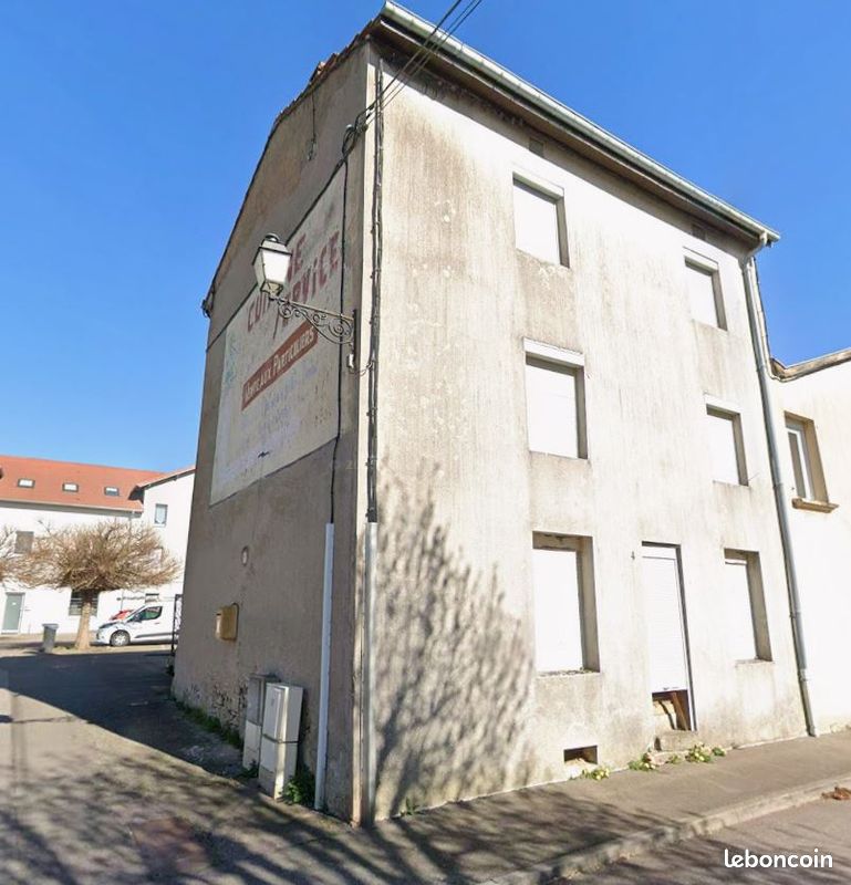 Maison 1 pièce 112 m² · à Faulquemont · 112 m² · 28 000 €