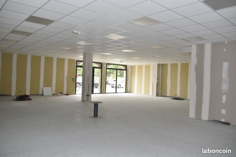 Local commercial 178 m² (image 1)