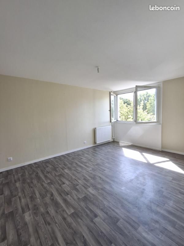 Appartement 2 pièces 54 m² · à Roussillon · 54 m² · 513 €/mois