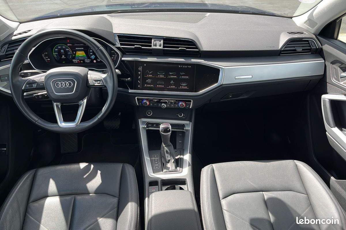 AUDI Q3 Sportback 45 TFSIe 245 ch S tronic 6 S line (image 25)