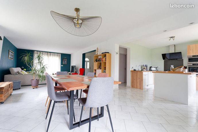 Maison 6 pièces 162 m²