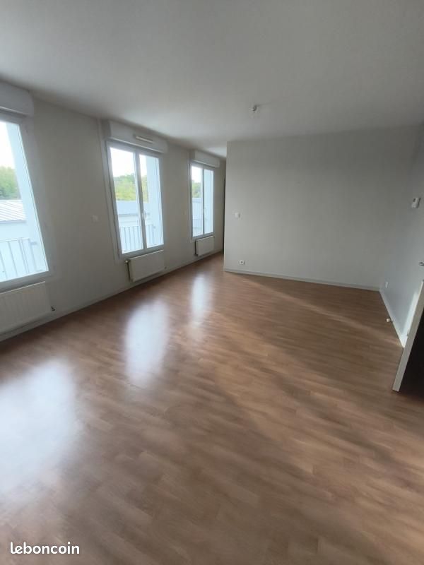 Appartement 4 pièces 80 m² · à Chaumont · 80 m² · 548 €/mois