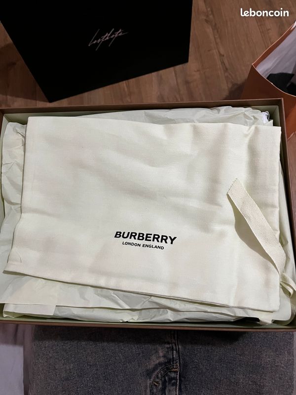 Chaussures Burberry (image 8)
