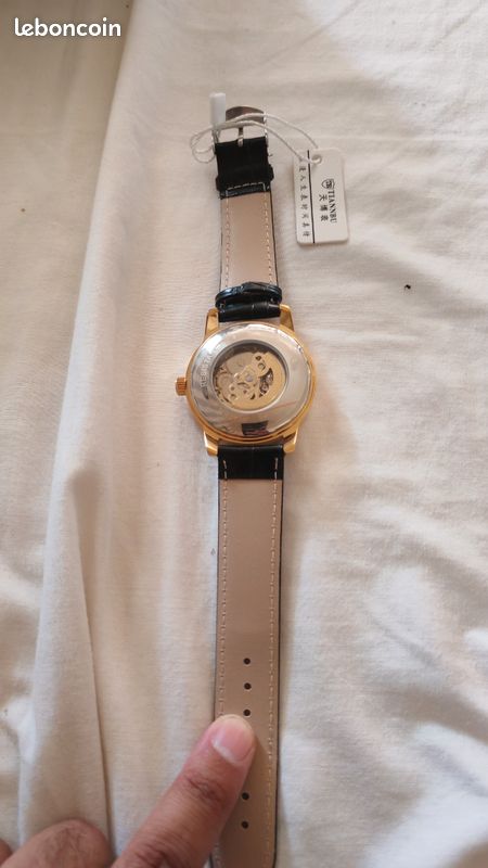 Montre automatique homme TIANNBU – Squelette dorée – Neuve avec étiquette (image 4)