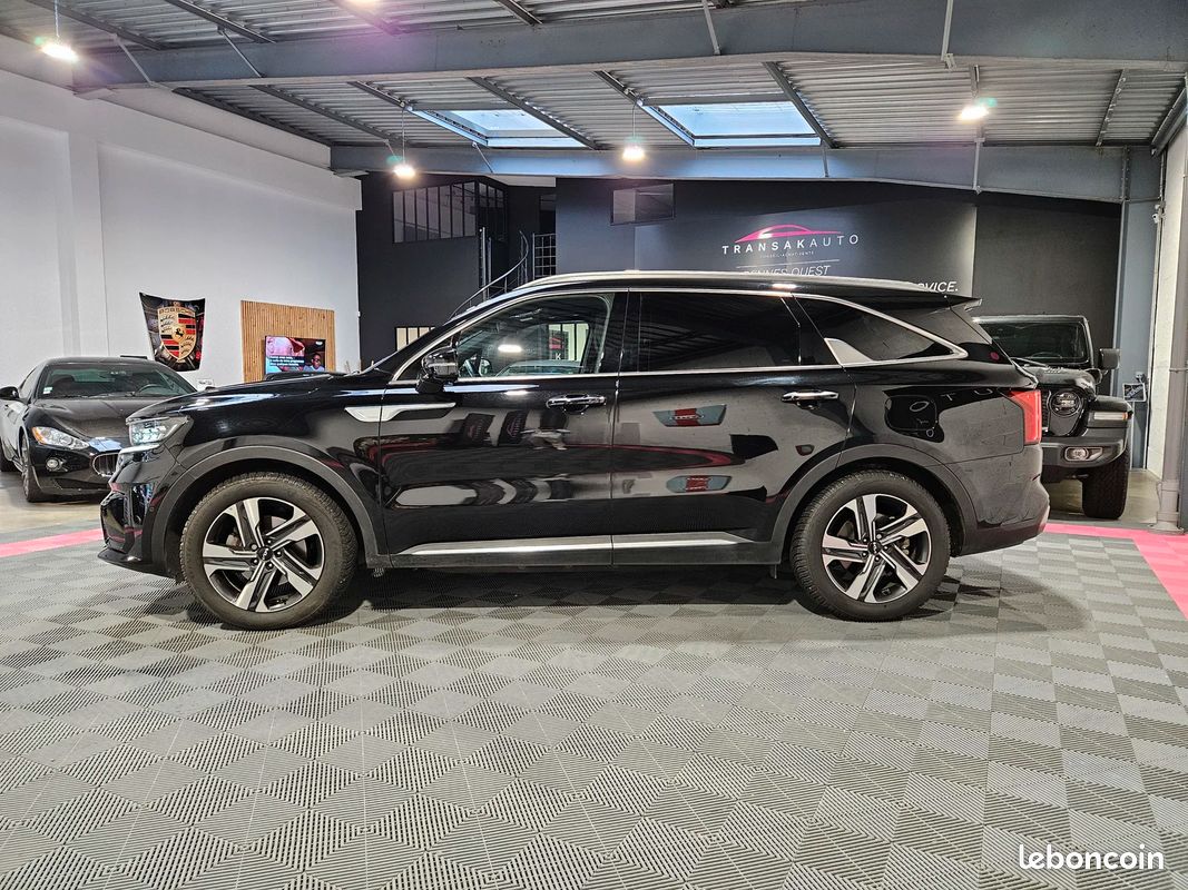 Kia SORENTO 1.6 T-GDi 265 CV Premium 4x4 PHEV / SUIVI KIA COMPLET / GARANTIE KIA (image 6)