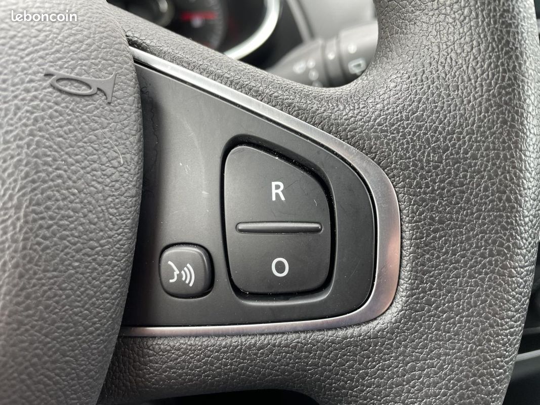 RENAULT CLIO 1.5 Energy dCi / 11 000 km / 75 Ch / Finition Trend / 1ère main (image 17)