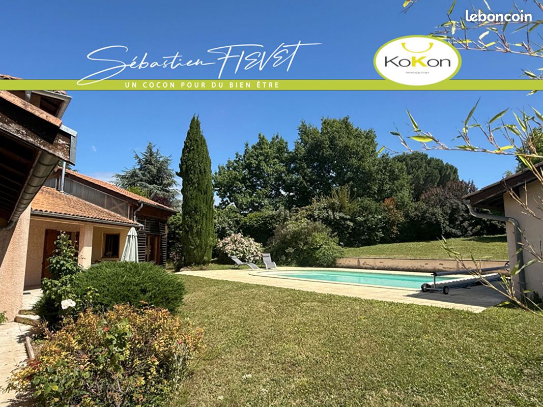 Maison 8 pièces 176 m² · à Charly · 176 m² · 685 000 €