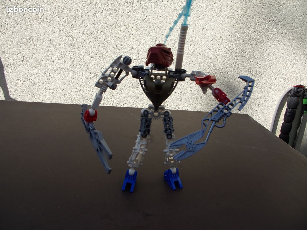 Robot transformers hauteur 26cm (image 1)