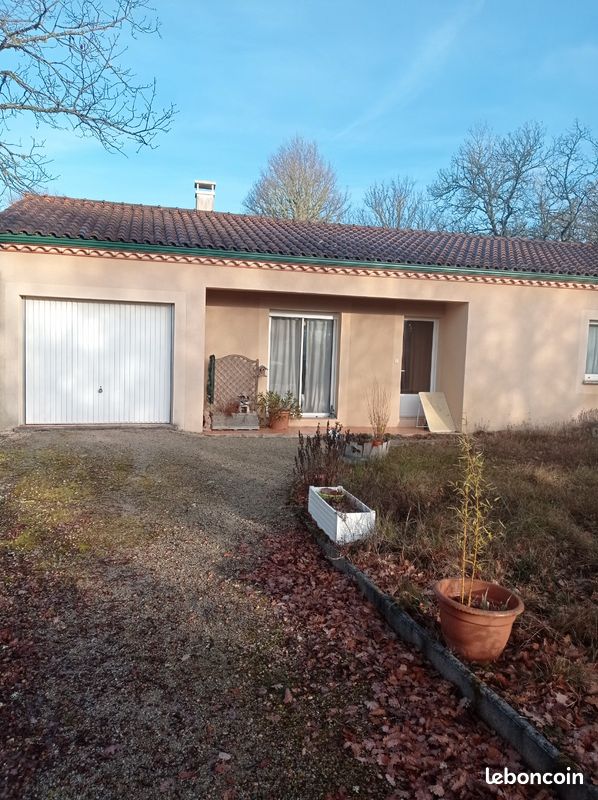 Maison 3 pièces 85 m² · à Limogne-en-Quercy · 85 m² · 690 €