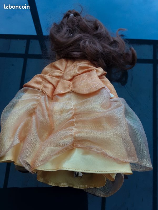 Poupée Disney belle (image 2)