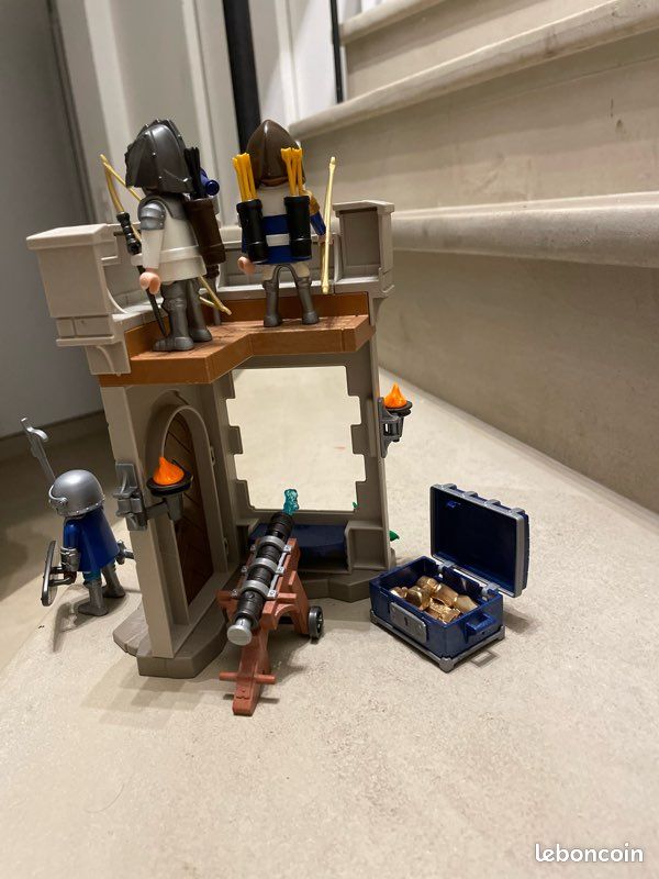 Petite forteresse Playmobil novelmore (image 3)