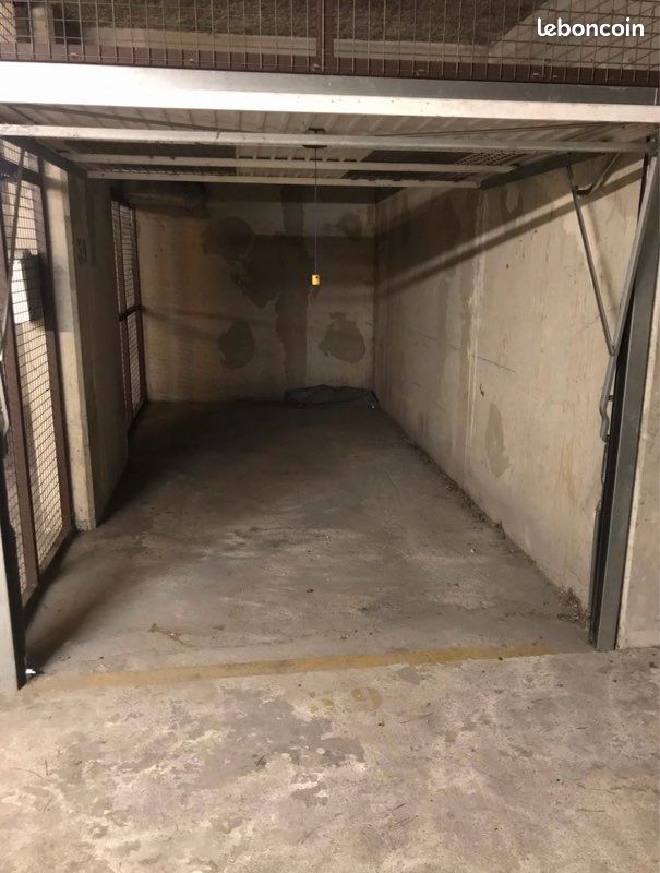 Parking 14 m² · à Antibes · 14 m² · 140 €