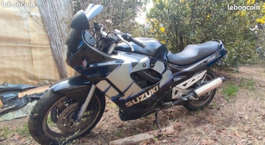 Gsxf suzuki 750 (image 2)