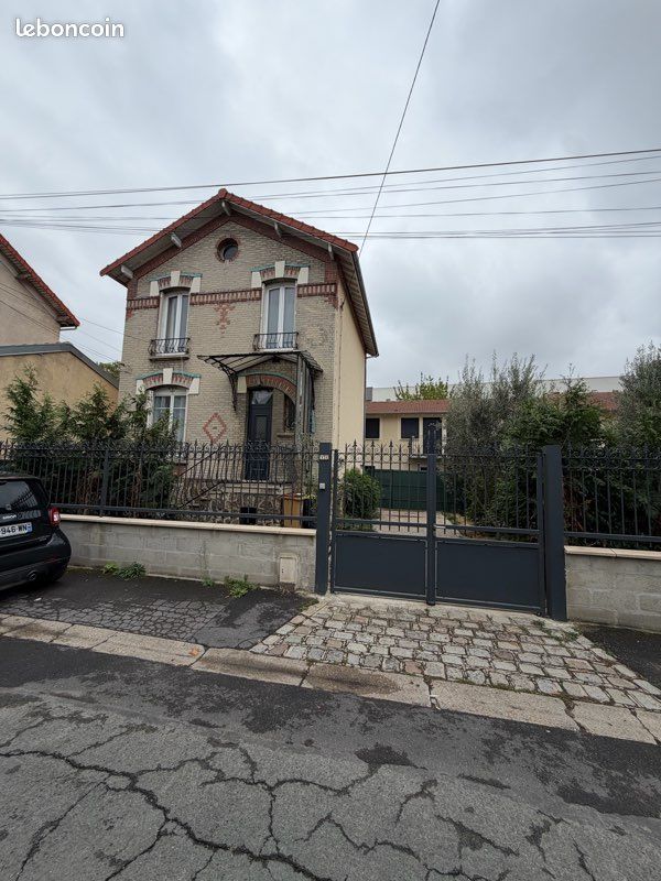Maison 4 pièces 90 m² · à Colombes · 90 m² · 2 100 €/mois