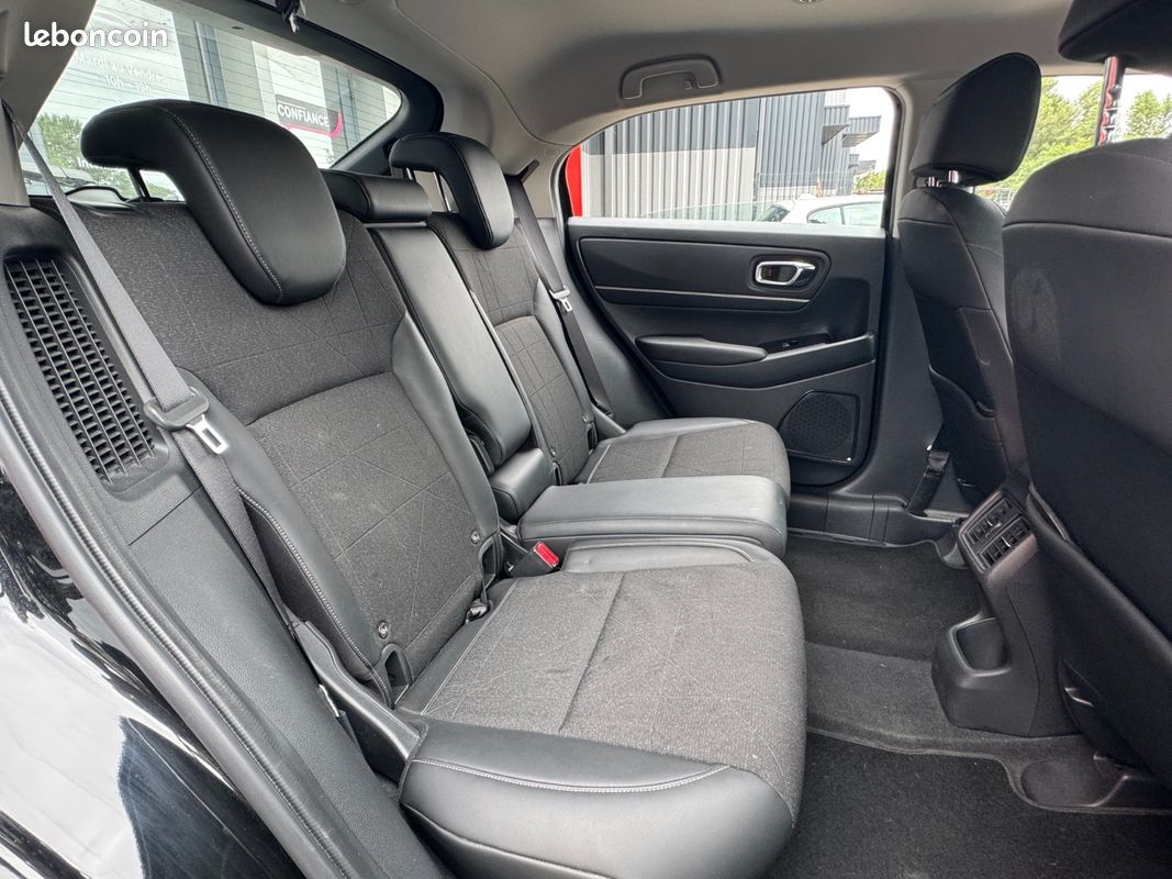 HONDA HR-V E:HEV 1.5 i-MMD Advance ENTRETIEN COMPLET HONDA/ CAMERA DE RECUL/ SIEGES ET VOLANT CHAUFFANTS/ APPLE CAR P (image 11)