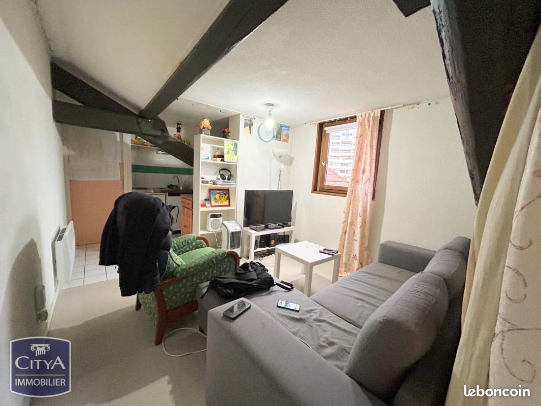 Appartement 1 pièce 28 m² · à Saint-Étienne · 28 m² · 30 000 €