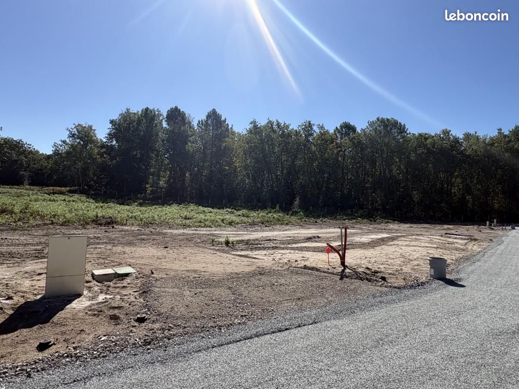 Terrain 600 m² Cestas · 235 000 €