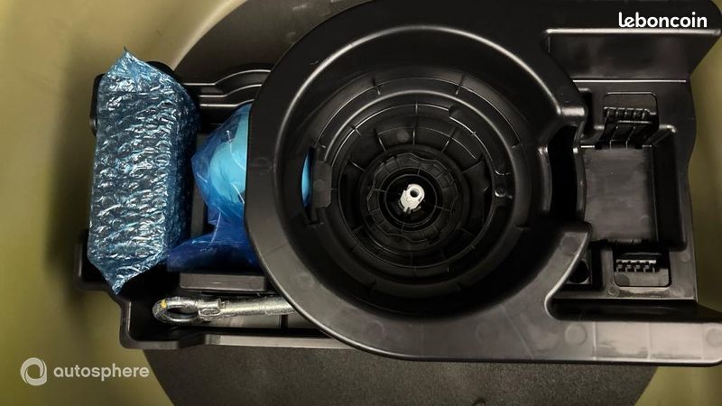 Peugeot 208 1.2 PureTech 100ch S&S Active (image 31)