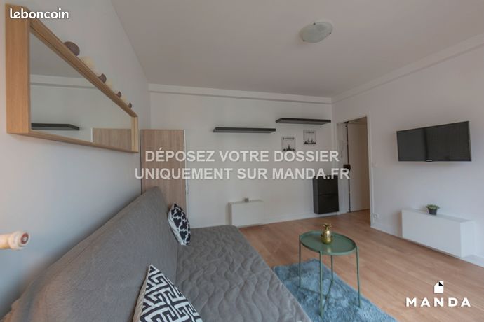 https://img.leboncoin.fr/api/v1/lbcpb1/images/68/a7/21/68a721ca83c93aaedf9f19e97b96d7c7e02ef2b8.jpg?rule=ad-image